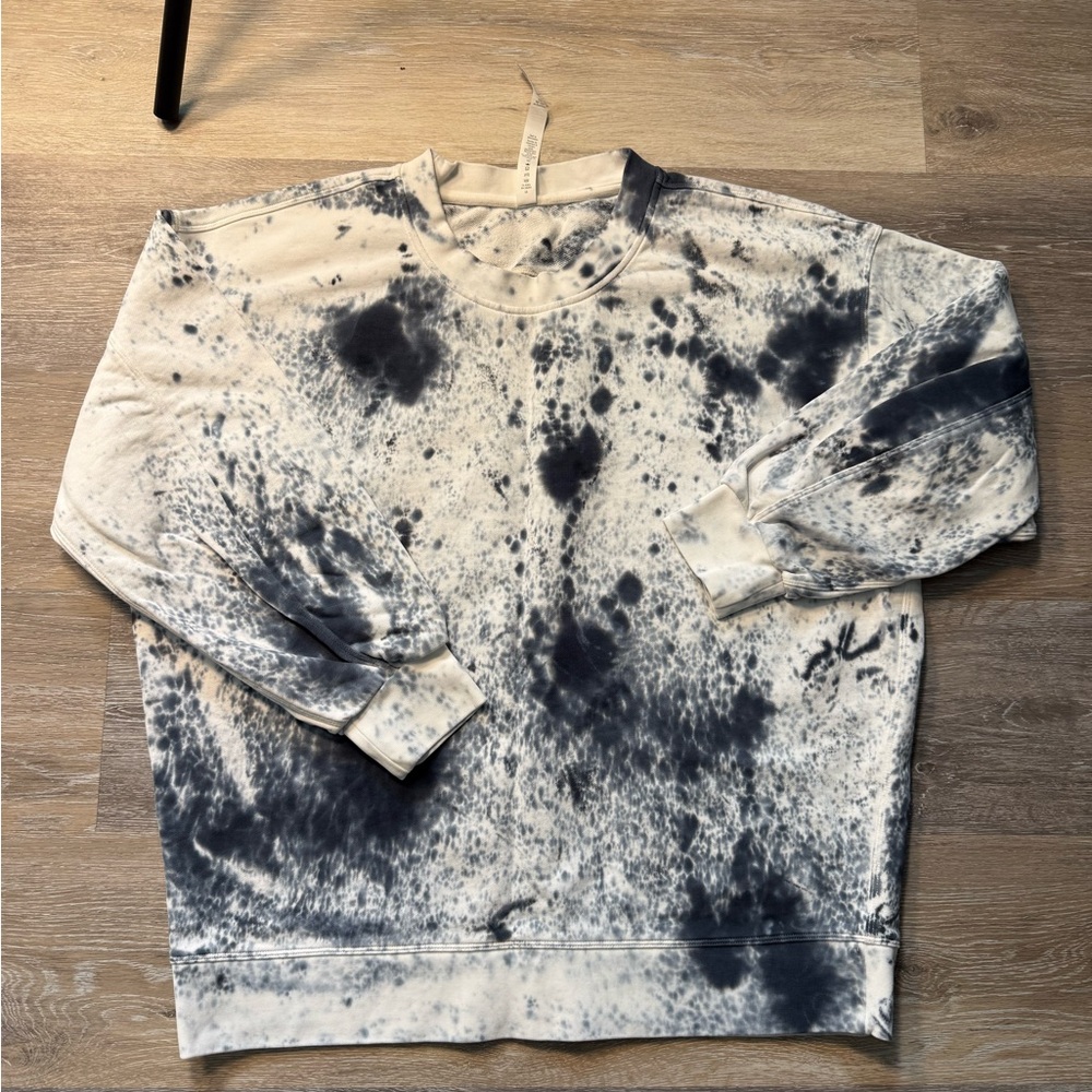 Lululemon Perfectly Oversized Crew
*Tie Dye Marble Dye Classic Navy